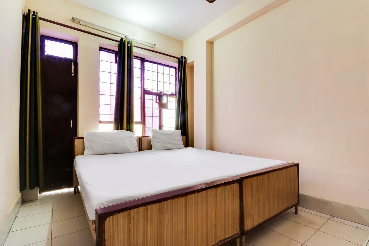 Spot On 38567 Hotel Aryan ラクナウ エクステリア 写真