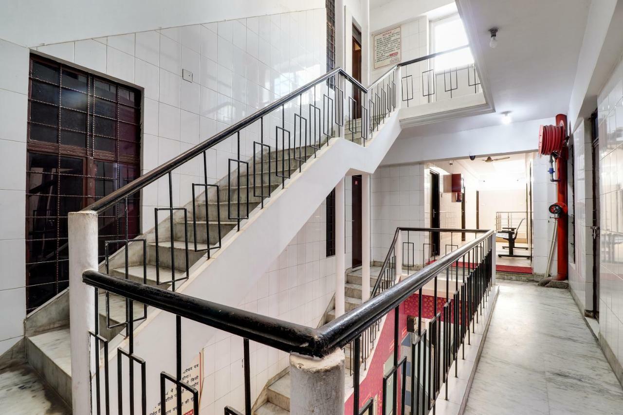 Spot On 38567 Hotel Aryan ラクナウ エクステリア 写真