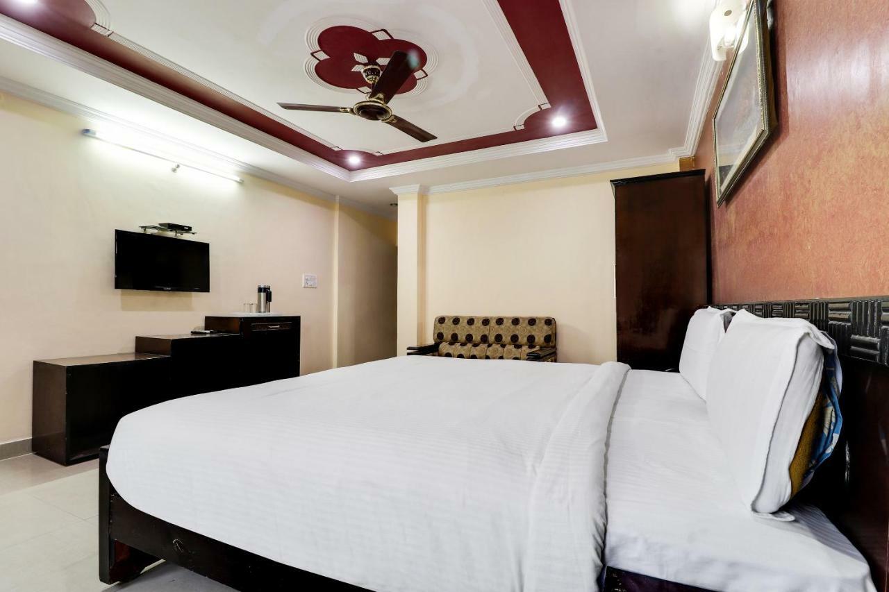 Spot On 38567 Hotel Aryan ラクナウ エクステリア 写真